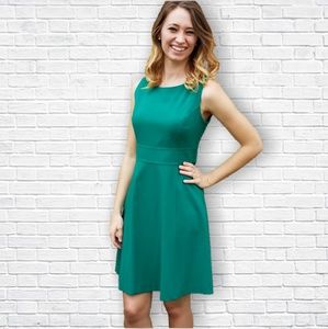 NWT NINE WEST Emerald Green Stretch Dress